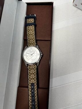 Coach Tan and Navy Signature Strap Round Silver Watch
